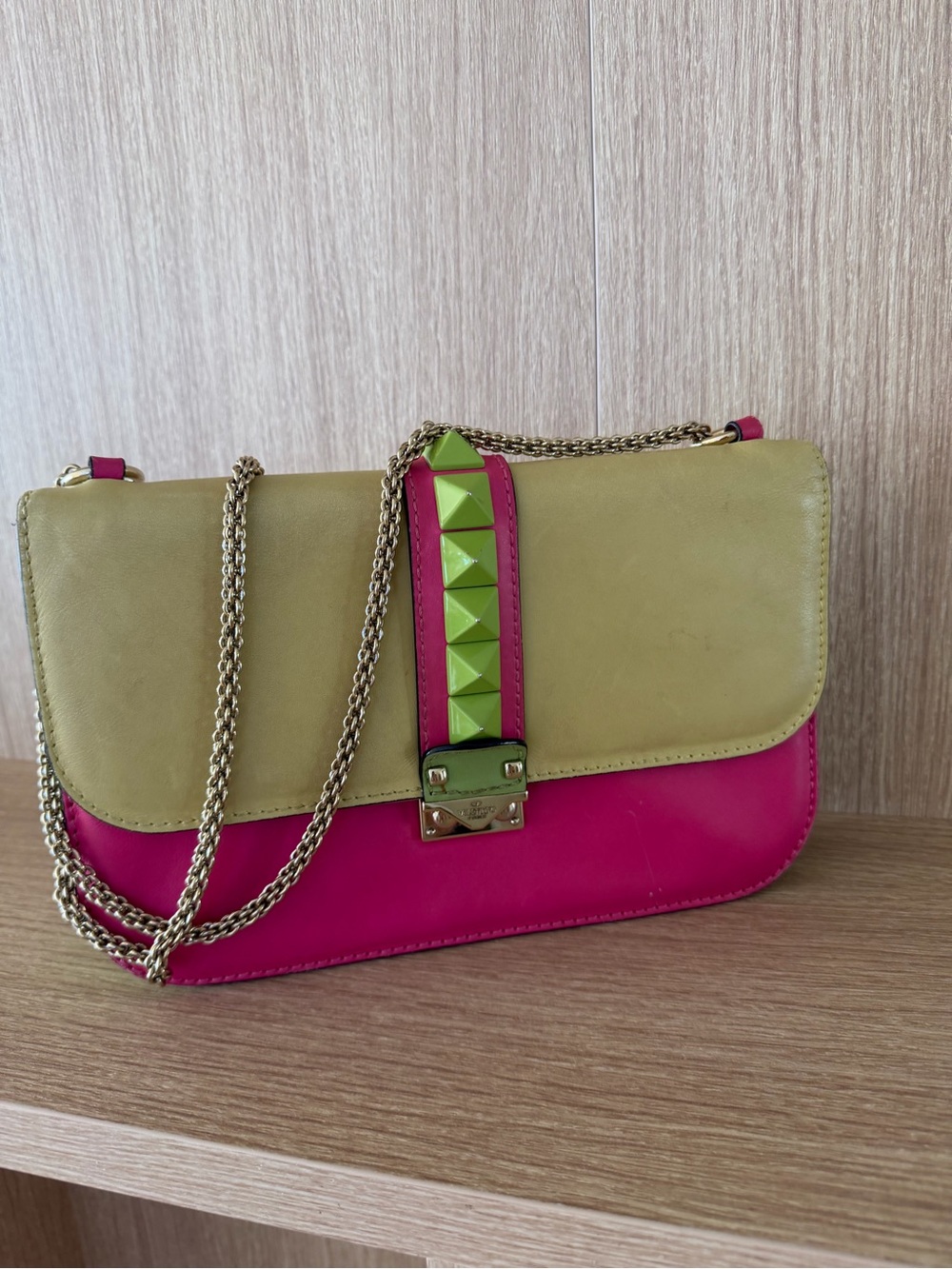 Valentino Garavani Two-Tone Pink and Yellow Leather Chain Crossbody - Picture 4 of 9